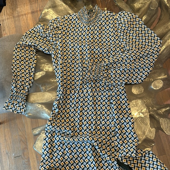 The Stevi Dress from the Reformation! Mosaic print! I love this dress! - Picture 5 of 11